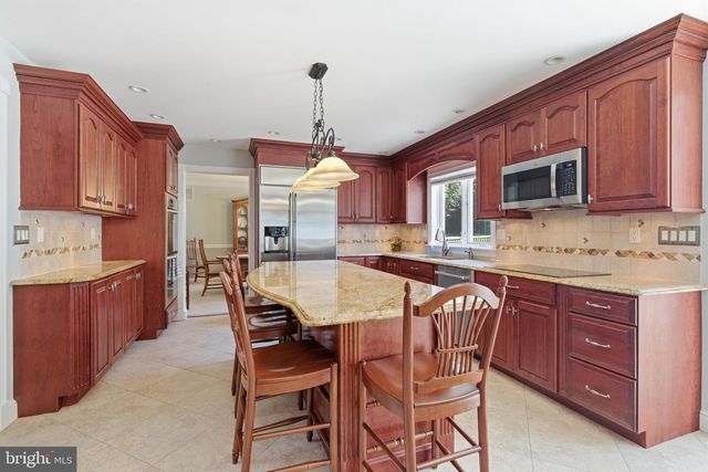418 VAN GLEASON DR, Collegeville, PA 19426