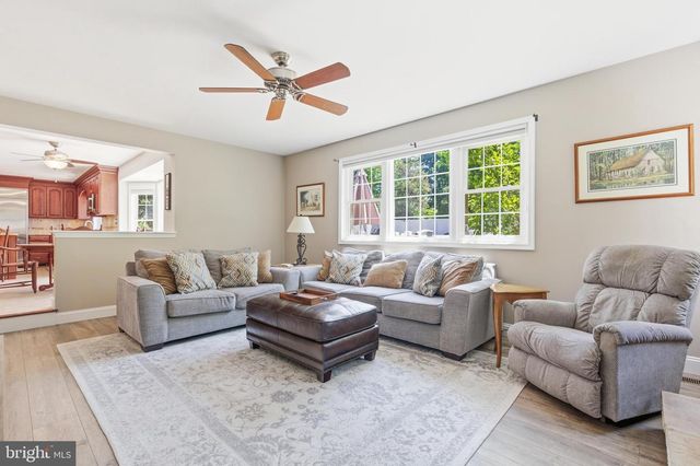 418 VAN GLEASON DR, Collegeville, PA 19426