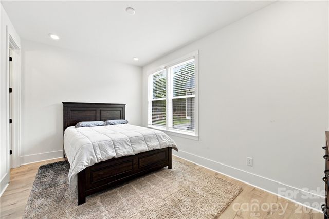 513 Bowman Road, Charlotte, NC 28217