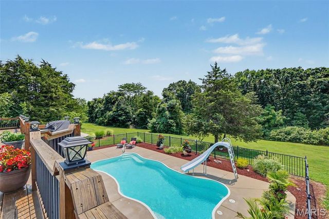 22628 Doe Haven, Warrenton, MO 63383
