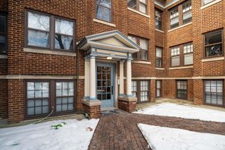 2535 N Downer AVENUE #8, Milwaukee, WI 53211