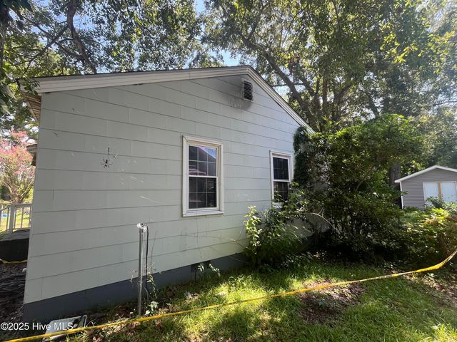 1009 Neuse Avenue, New Bern, NC 28560