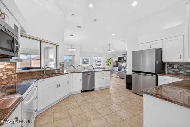 10 COLLINSON Court, Palm Coast, FL 32137