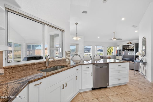 10 COLLINSON Court, Palm Coast, FL 32137