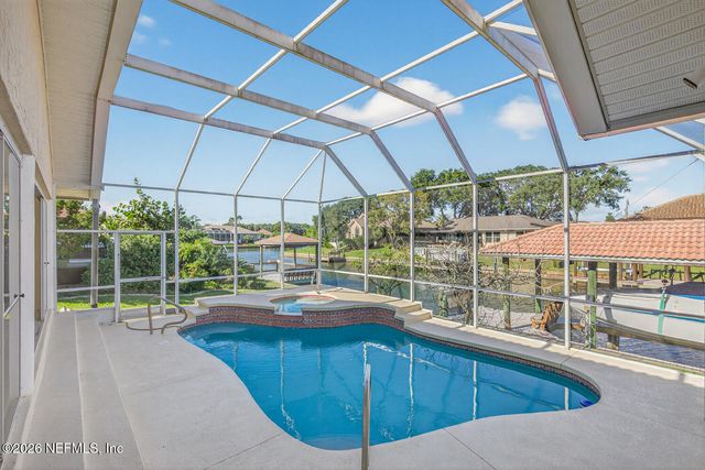 10 COLLINSON Court, Palm Coast, FL 32137