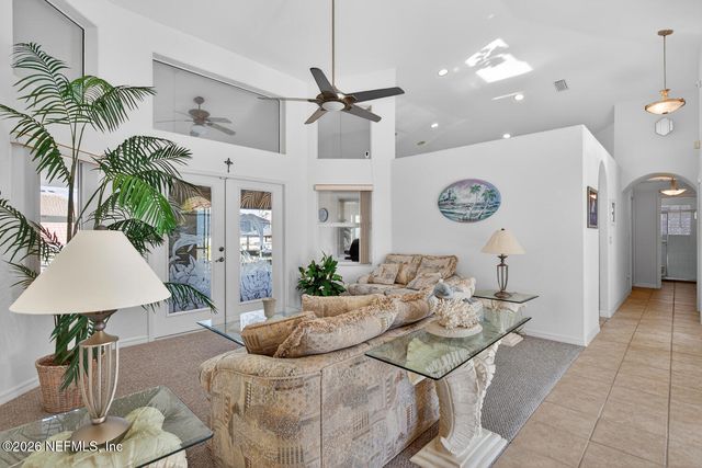 10 COLLINSON Court, Palm Coast, FL 32137