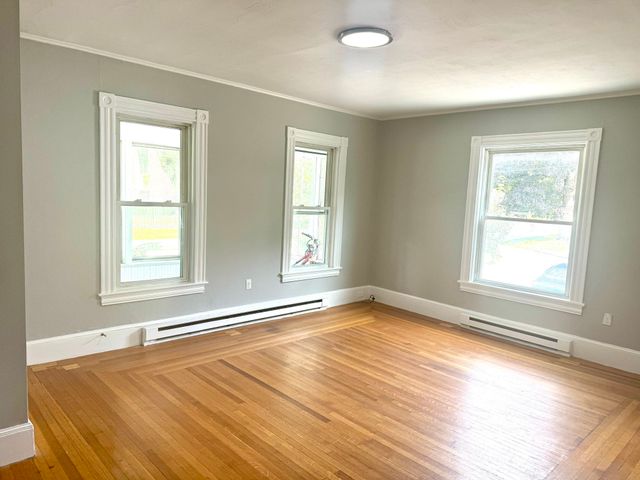 38 Emmons 1, Franklin, MA 02038
