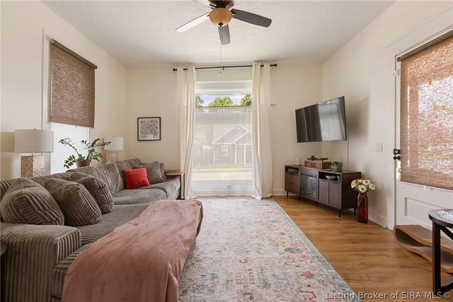 520 E Elm Street, New Albany, IN 47150