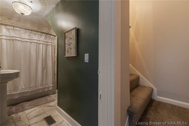 520 E Elm Street, New Albany, IN 47150