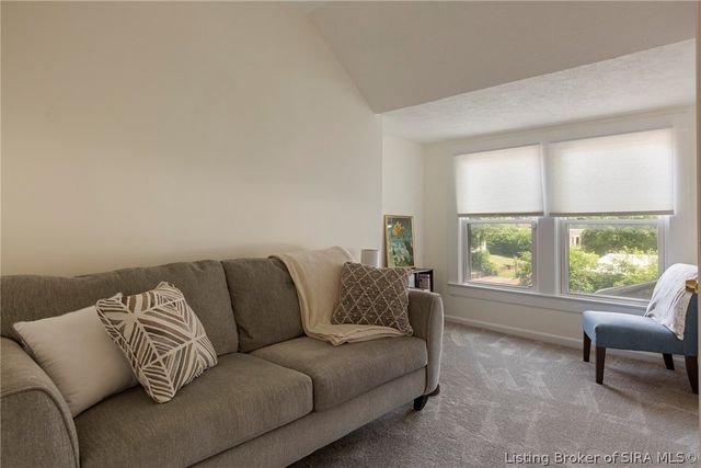 520 E Elm Street, New Albany, IN 47150