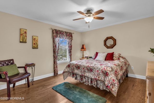 978 Feathertree Drive, Toms River, NJ 08753