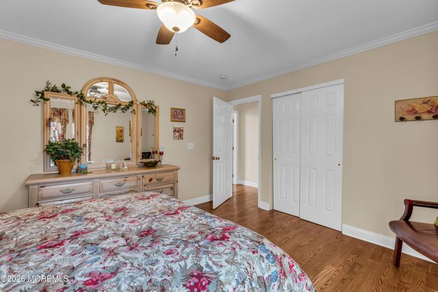 978 Feathertree Drive, Toms River, NJ 08753