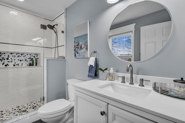 978 Feathertree Drive, Toms River, NJ 08753