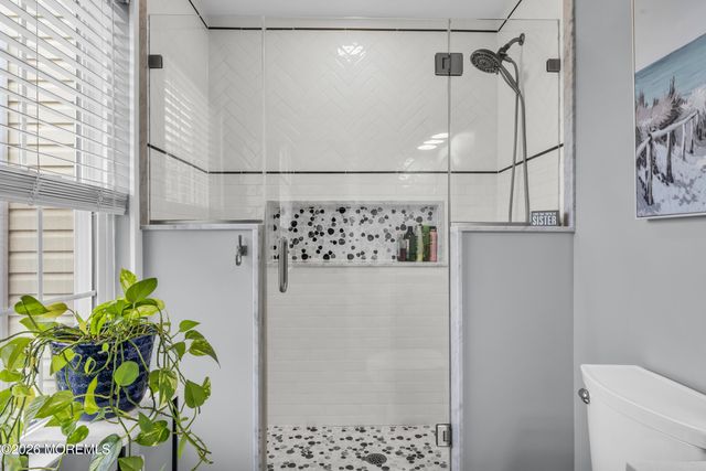 978 Feathertree Drive, Toms River, NJ 08753