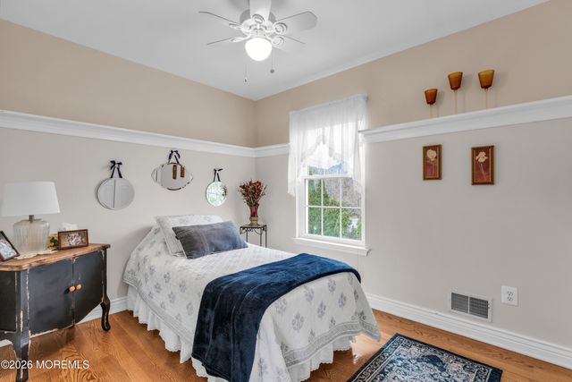 978 Feathertree Drive, Toms River, NJ 08753