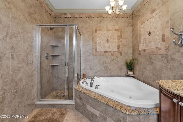 978 Feathertree Drive, Toms River, NJ 08753