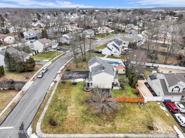 978 Feathertree Drive, Toms River, NJ 08753