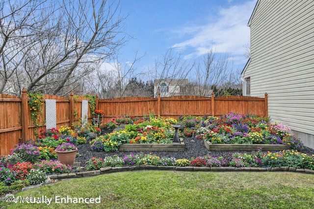 978 Feathertree Drive, Toms River, NJ 08753