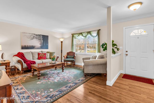 978 Feathertree Drive, Toms River, NJ 08753