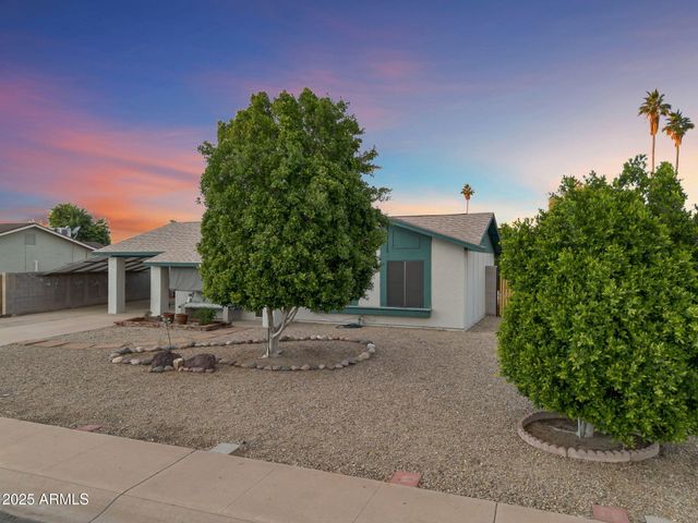 7420 W MISSION Lane, Peoria, AZ 85345