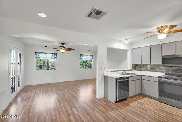 7420 W MISSION Lane, Peoria, AZ 85345