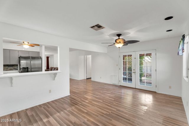 7420 W MISSION Lane, Peoria, AZ 85345