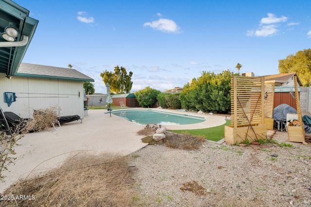 7420 W MISSION Lane, Peoria, AZ 85345