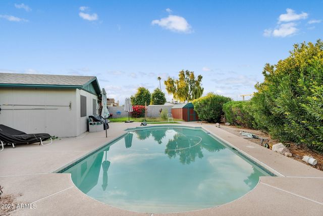 7420 W MISSION Lane, Peoria, AZ 85345