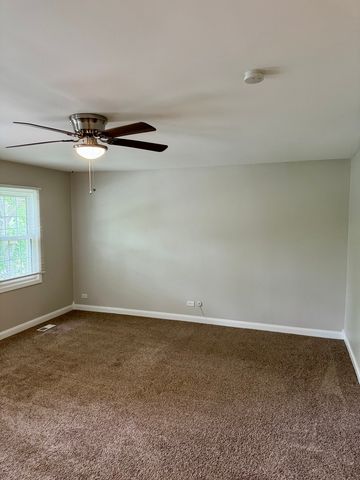 716 Shining Water Drive, Carol Stream, IL 60188