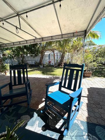 7851 NW 34th Pl, Davie, FL 33024