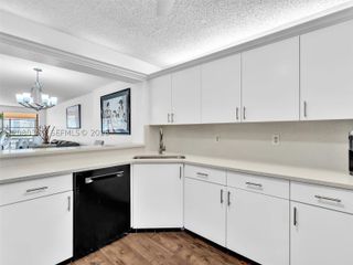 7518 Fairfax Dr 110, Tamarac, FL 33321