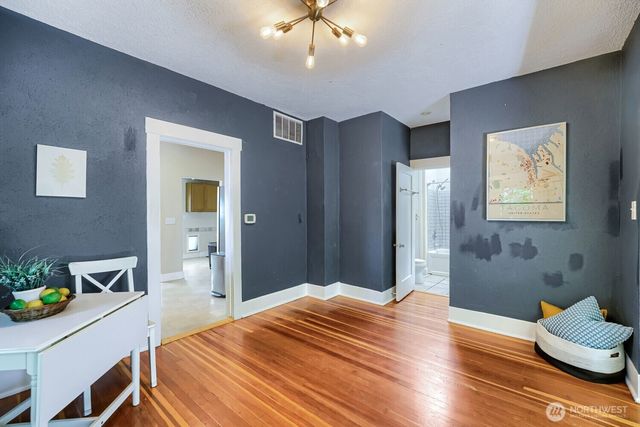 7431 S Park Avenue, Tacoma, WA 98408