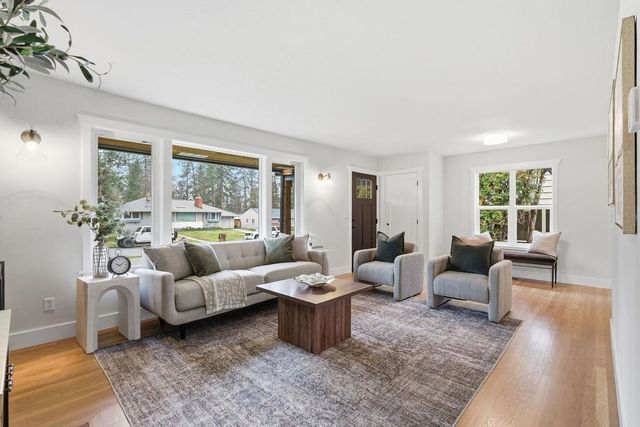 4223 S Hogan St, Spokane, WA 99203