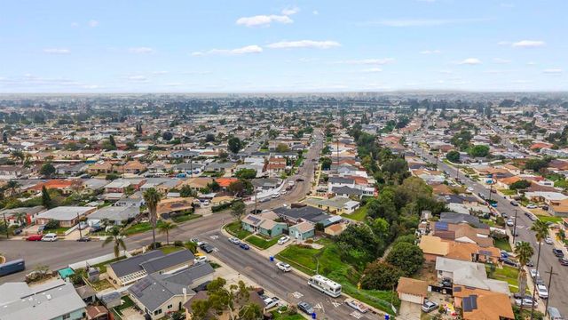 5262 cervantes Avenue, San Diego, CA 92114