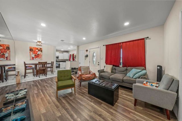 5262 cervantes Avenue, San Diego, CA 92114