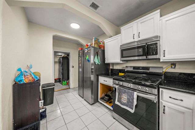 5262 cervantes Avenue, San Diego, CA 92114