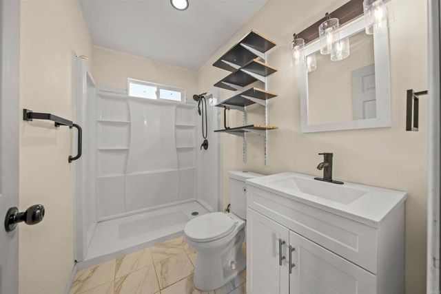 5262 cervantes Avenue, San Diego, CA 92114