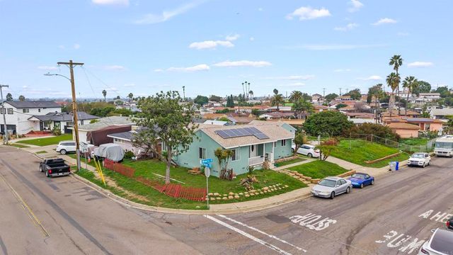 5262 cervantes Avenue, San Diego, CA 92114
