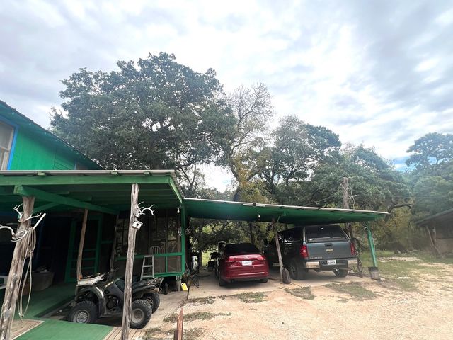 230 Teague Rd, Kerrville, TX 78028