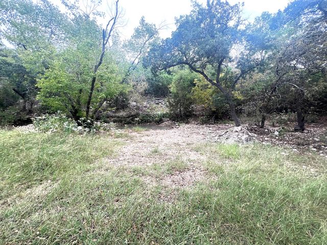 230 Teague Rd, Kerrville, TX 78028