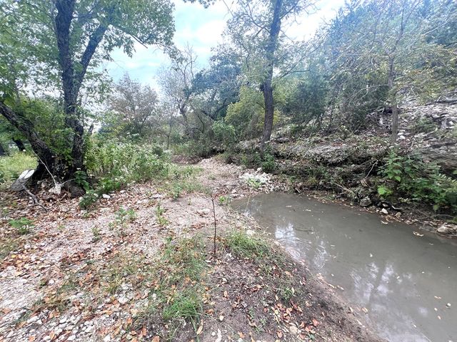230 Teague Rd, Kerrville, TX 78028