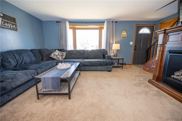 9 Randy Way, Cheektowaga, NY 14227