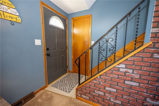 9 Randy Way, Cheektowaga, NY 14227