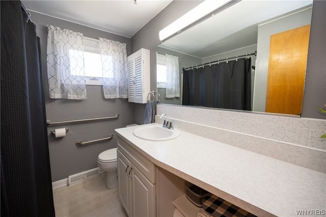 9 Randy Way, Cheektowaga, NY 14227