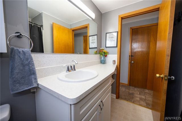 9 Randy Way, Cheektowaga, NY 14227