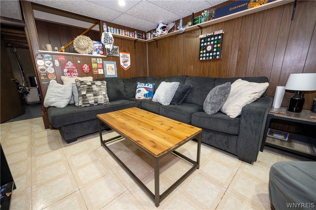 9 Randy Way, Cheektowaga, NY 14227