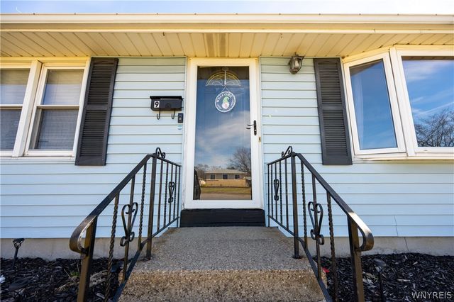 9 Randy Way, Cheektowaga, NY 14227