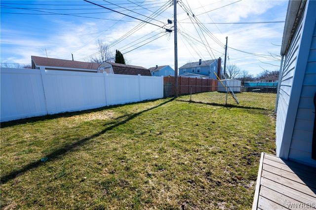 9 Randy Way, Cheektowaga, NY 14227