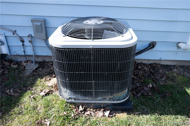 9 Randy Way, Cheektowaga, NY 14227