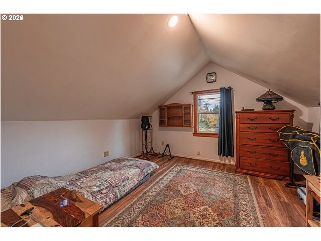 123 ELKAY Dr, Eugene, OR 97404